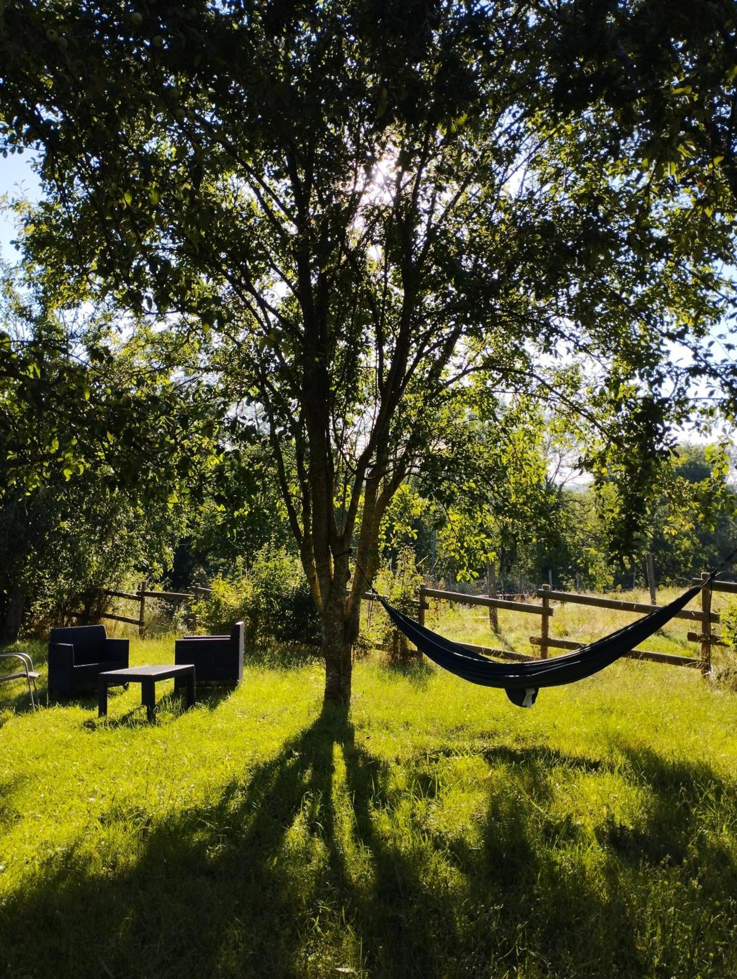 Fenetre Sur Loire Bed & Breakfast Iguerande Exterior foto