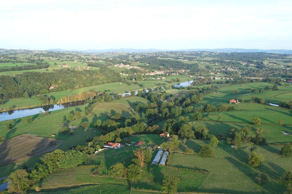Fenetre Sur Loire Bed & Breakfast Iguerande Exterior foto